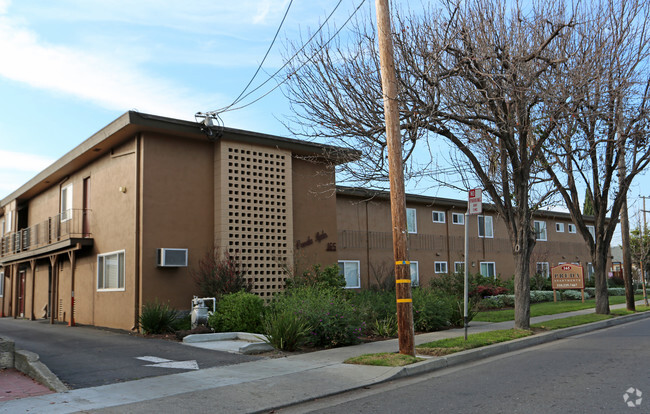 Primary Photo - Preda Apartments