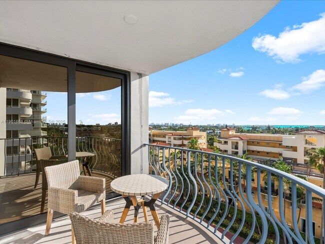 Building Photo - 8877 Collins Ave