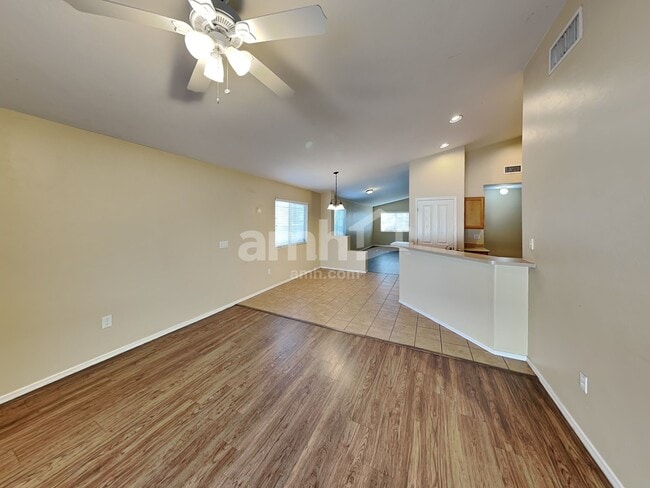 Building Photo - 6563 E Ladonna Ln