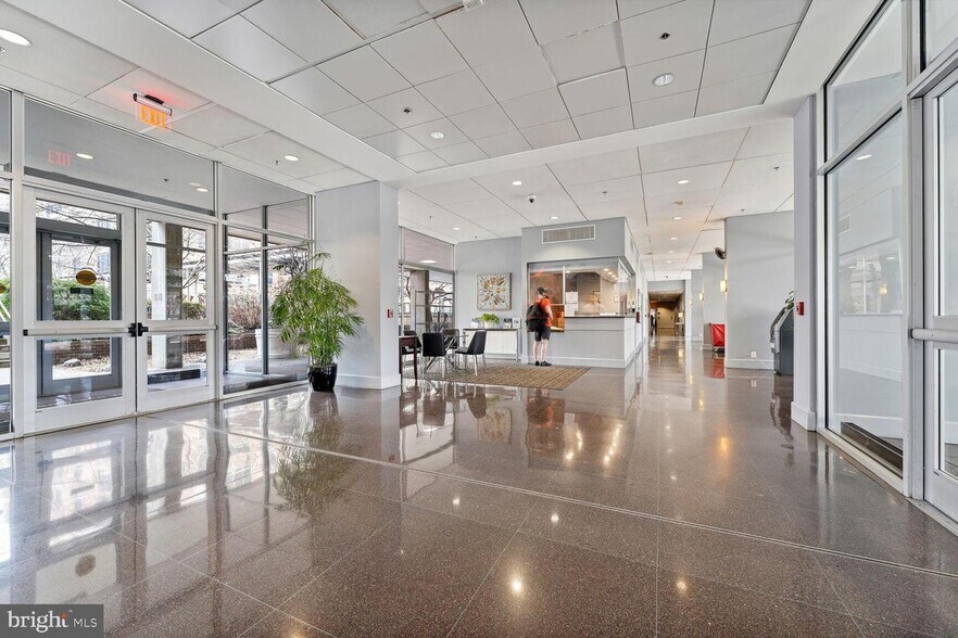 Building Photo - 800 4th St SW