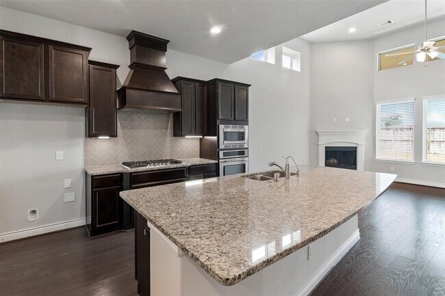 Building Photo - 4926 Thunder Creek Ln
