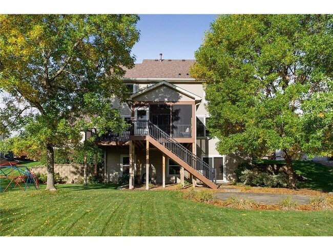 Building Photo - 8069 Enclave Bay