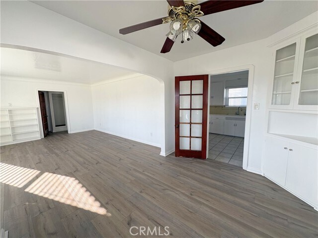 Building Photo - 4670 Riverside Dr