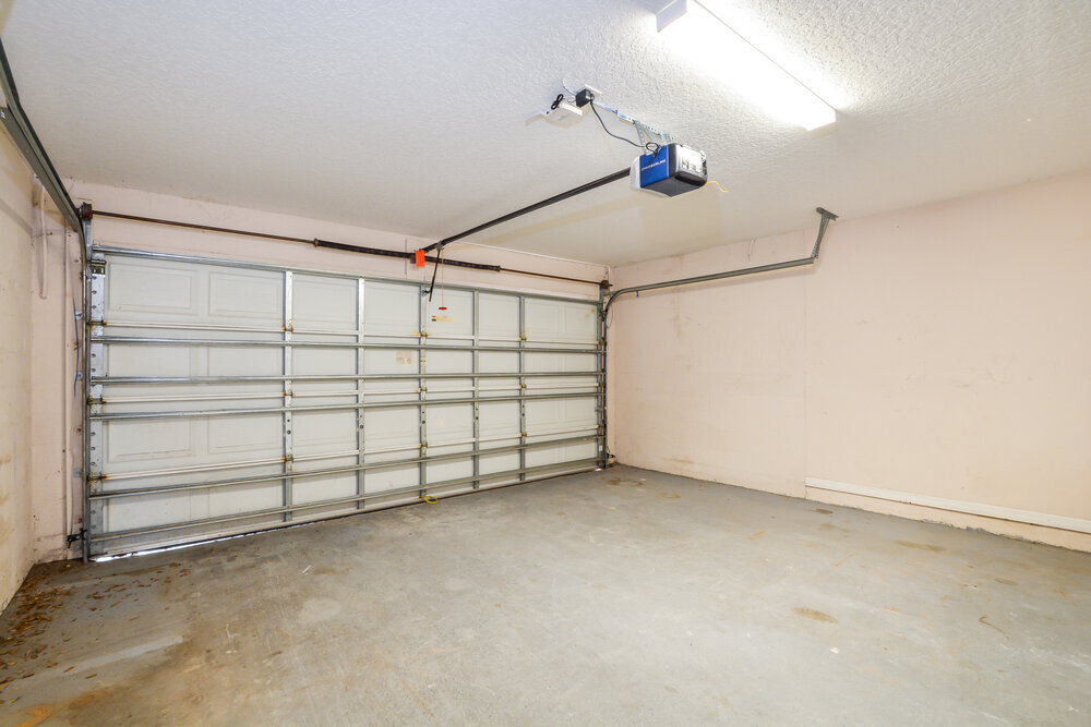 Building Photo - 9924 Autumn Creek Ln