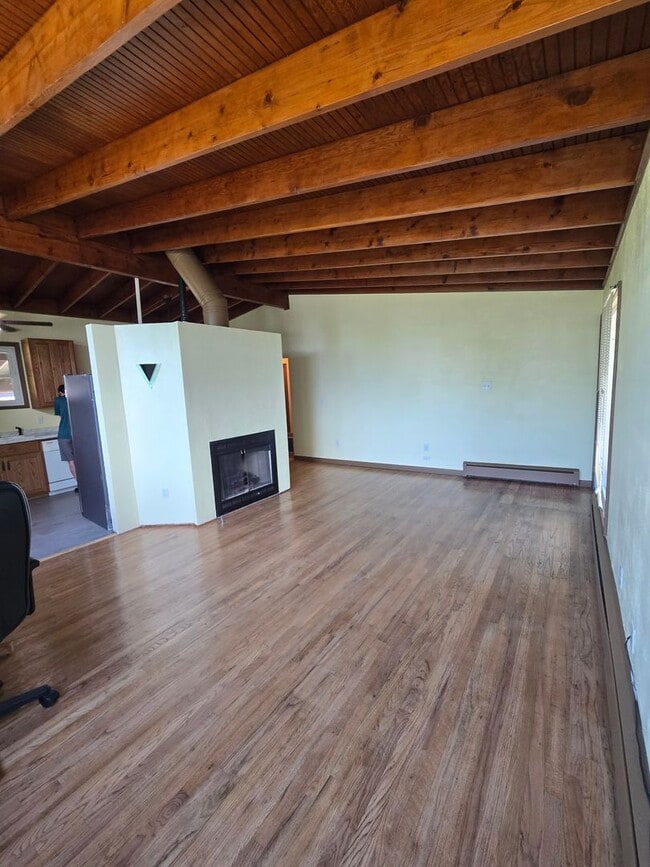 Building Photo - Move in Ready Ranch home in Westminster