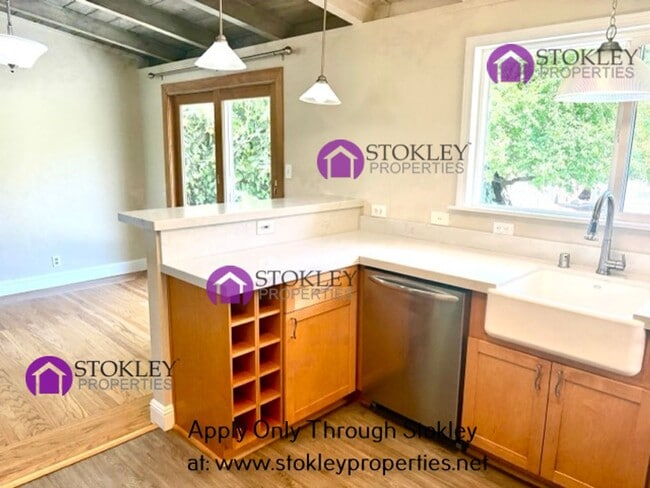 Building Photo - Stokley Properties Presents 1558 1St. Ave....