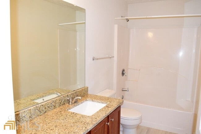 Building Photo - 43 Churchill Park Dr