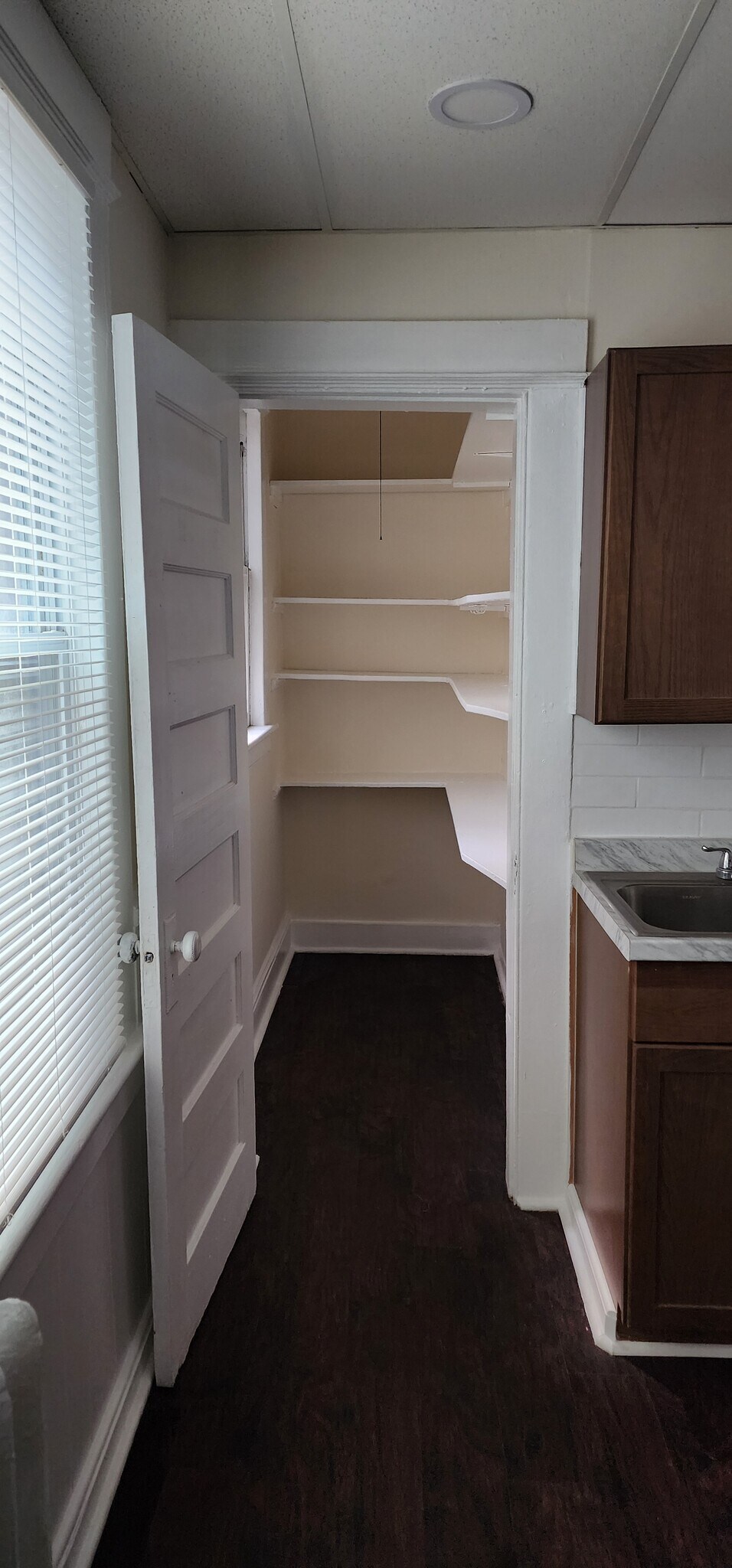 Building Photo - 2583 Main St