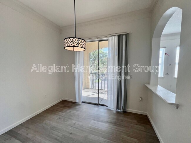 Building Photo - 12016 Villanova Dr