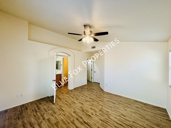 Building Photo - 2826 N Ramie Pl