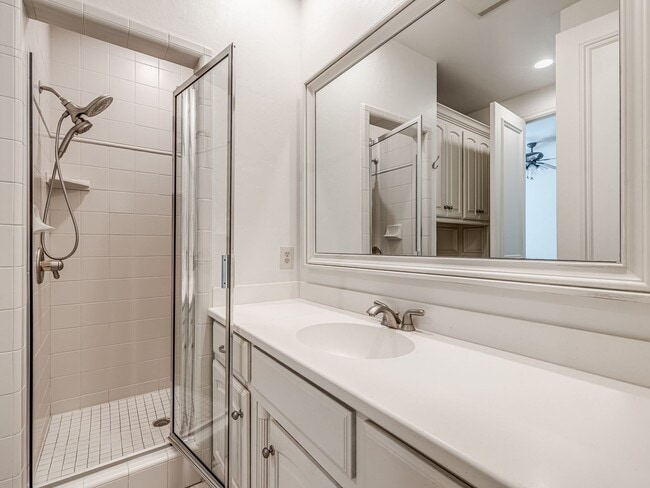 Building Photo - Stunning Luxury Home in East Edmond with a Pool/Jacuzzi + Woody Creek Addition + Theater Room+/5 ...