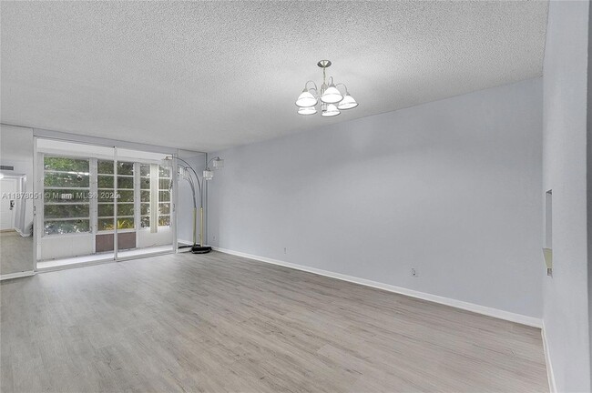 Primary Photo - 5320 NW 11th St