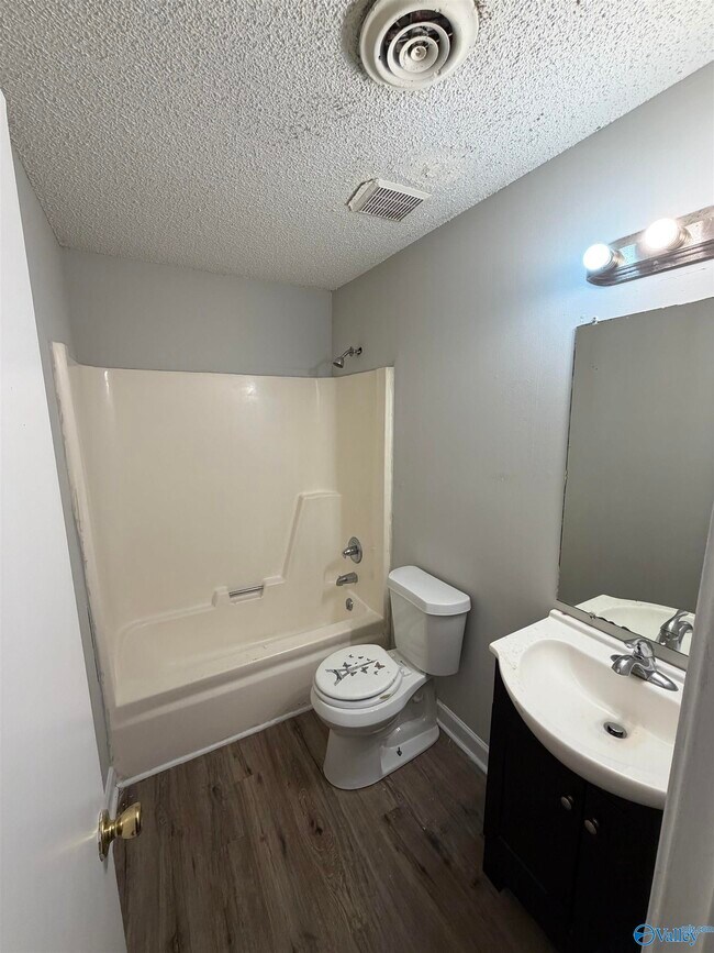 Building Photo - 12326 Chicamauga Trail SE