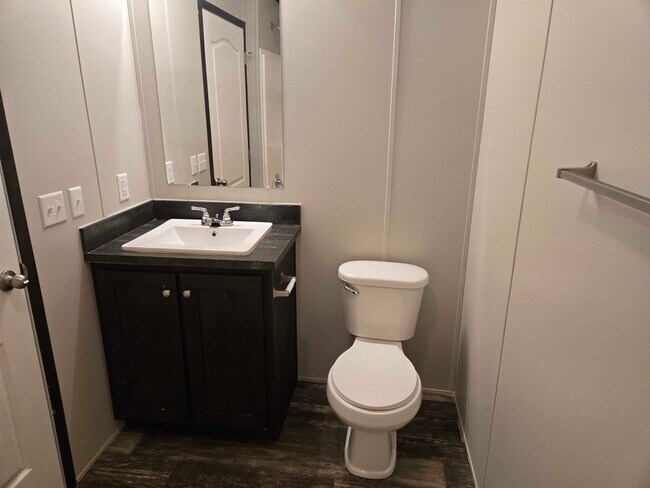 Building Photo - 3510 N 9th St