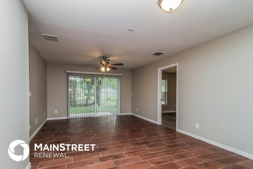 Building Photo - 1353 Clarcona Rd