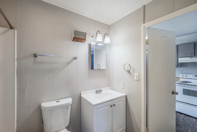 Building Photo - 34 Kimbell Ct