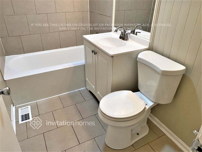 Building Photo - 9220 S 49th Ct
