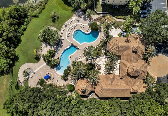 Building Photo - Renovated 2/2 Condo located in Visconti! - New Carpet