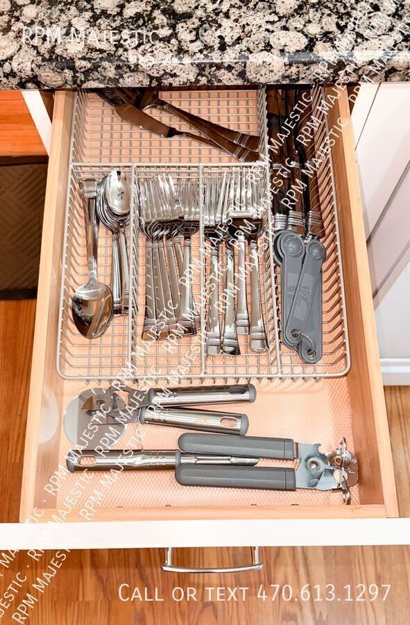 Building Photo - 694 Bellemeade Ave NW