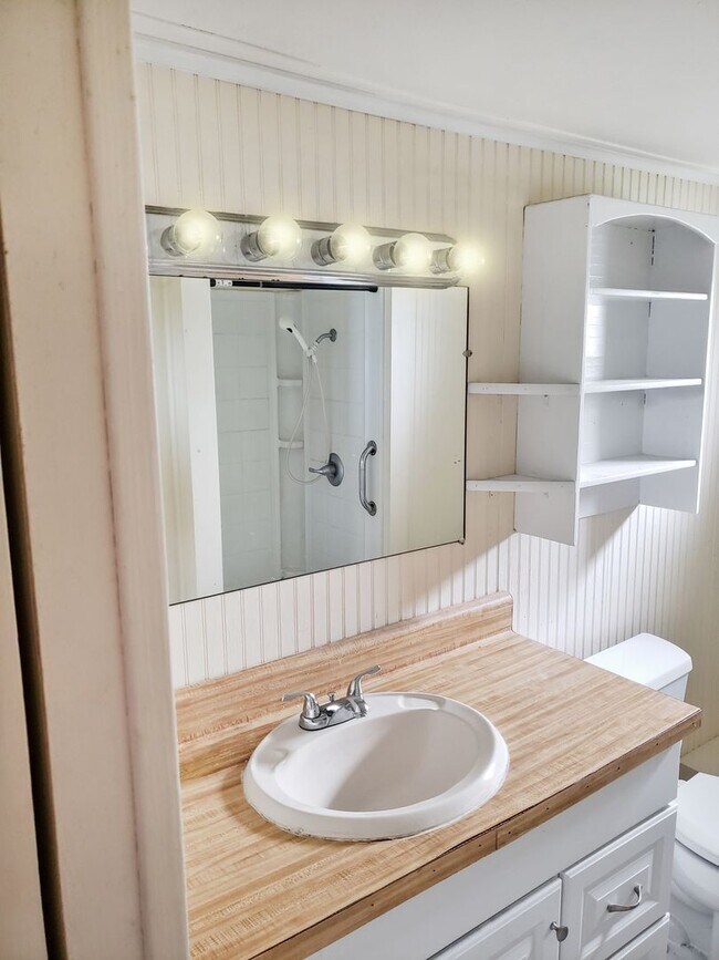 Building Photo - 2BR 1BA Home For Rent $1,826.83