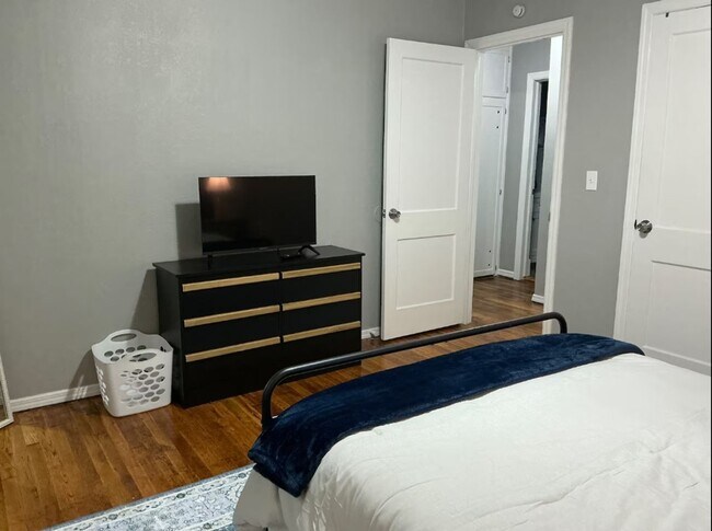 Building Photo - Rental in Midwest City