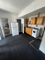 Building Photo - 14102 70th Ave