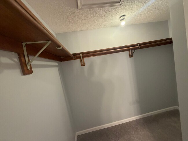 Building Photo - Unique 3BR/2.5BA Southwest Columbia Rental – Near Rock Bridge High!