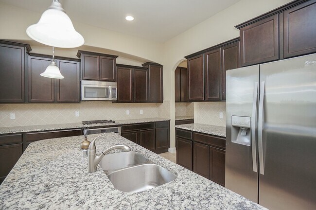 Building Photo - 28515 Pleasant Forest Dr