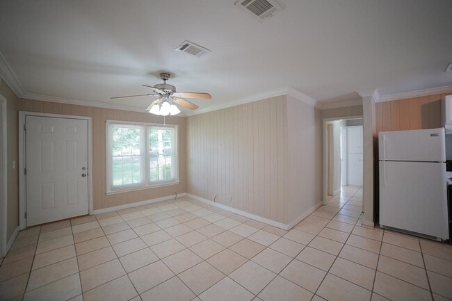 Building Photo - 3424 Orlando Dr