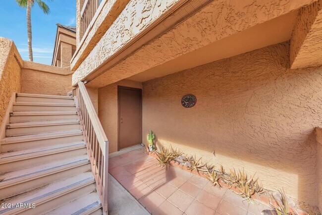 Building Photo - 14849 N Kings Way