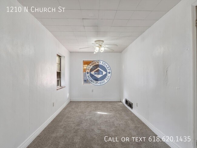 Building Photo - 1210 N Church St