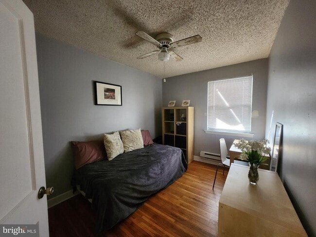 Building Photo - 5819 Bustleton Ave