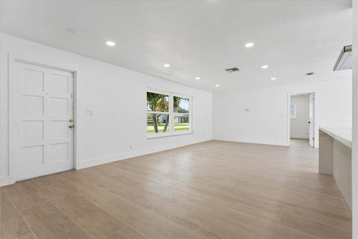 Building Photo - 1540 NW 10th St