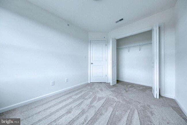 Building Photo - 88 Brookside Ave