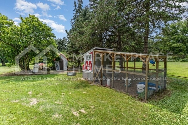 Building Photo - 13140 S 86th Ave