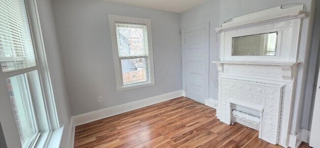 Building Photo - 15A Linden St