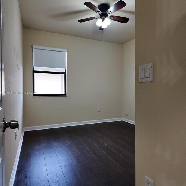 Building Photo - 8618 W 33rd Ave