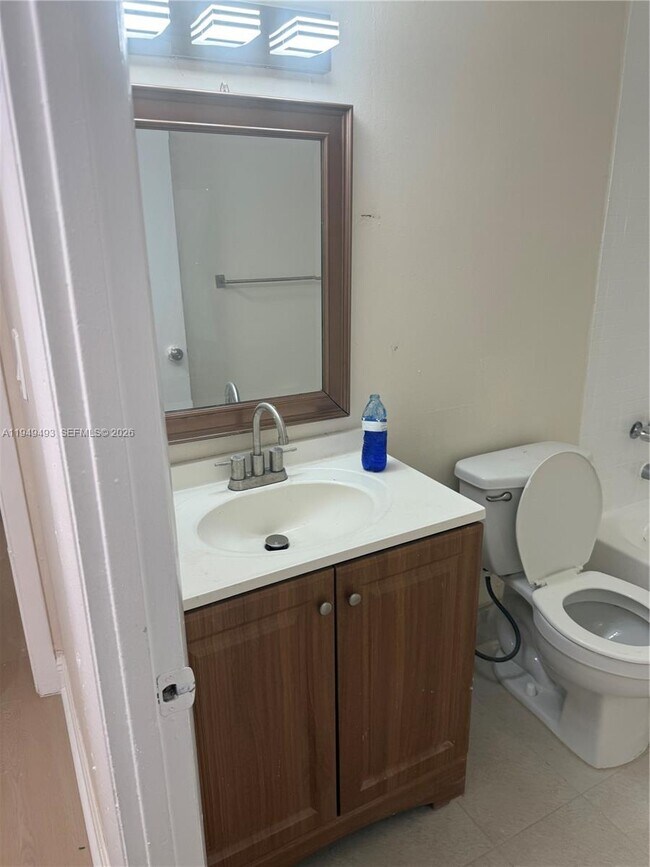 Building Photo - 484 NW 165th St