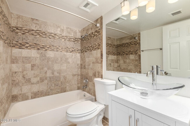 Building Photo - 14252 N Boxwood Ln