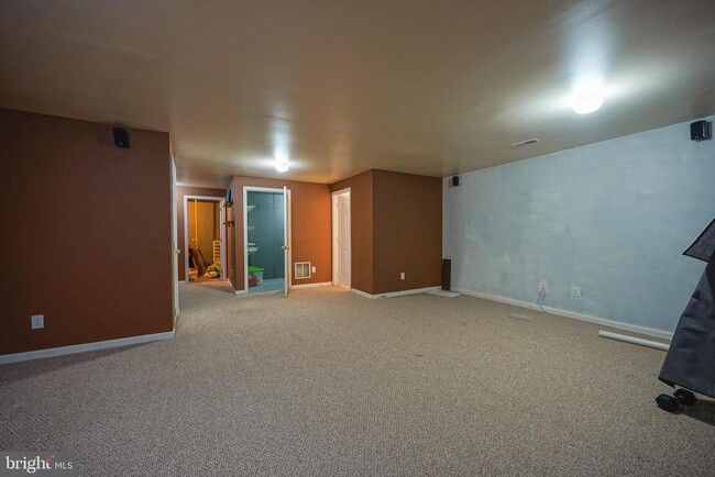 Building Photo - 443 Tuvira Ln