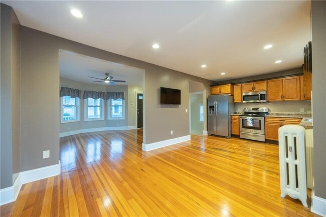 Building Photo - 200 Woodward Ave