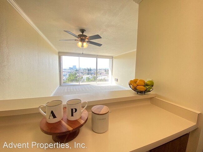 Building Photo - 1 br, 1 bath House - 1 Kelton Ct Unit 5E