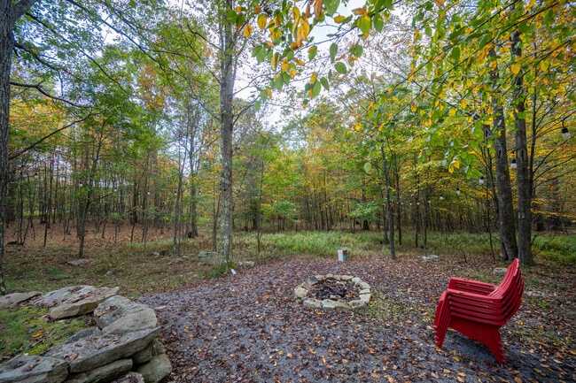 Building Photo - 153 Golden Meadow Ln