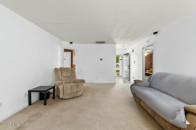 Building Photo - 1162 Shroyer Cir
