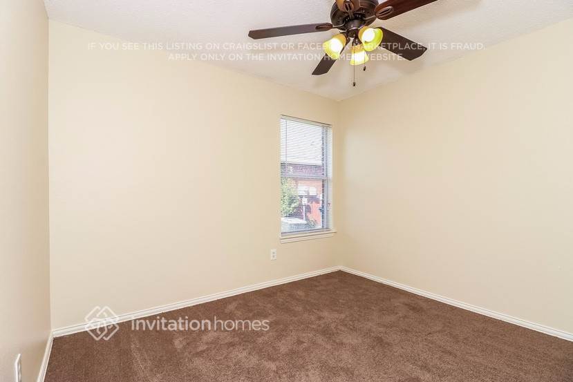 Building Photo - 1044 Waterview Dr