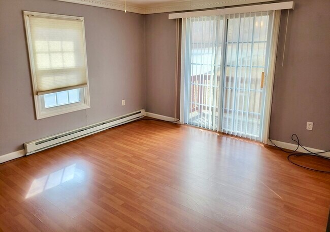 Building Photo - 297 Ashland Ave