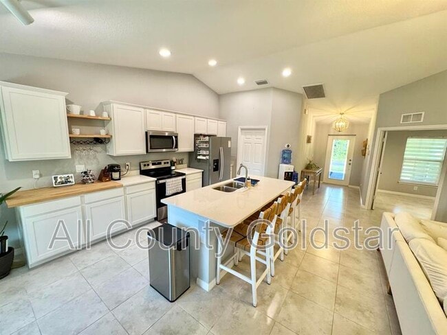 Building Photo - 11373 Visby Ave