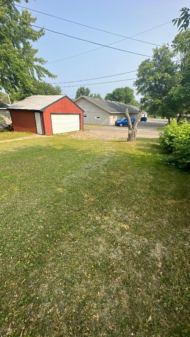 Building Photo - 3 Bedrooms, 1 Bathroom & w/upper loft Single Family with Garage - Staples