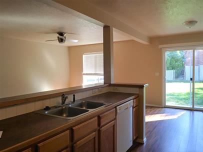 Building Photo - 2202 S Phillippi St