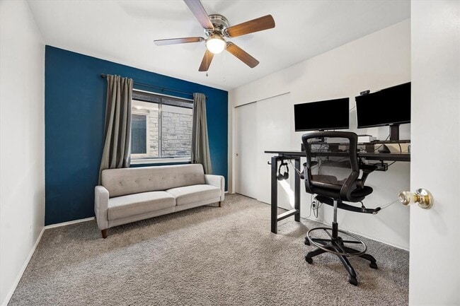 Building Photo - 2011 Harvest Moon Dr